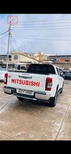 میتسوبیشی L200